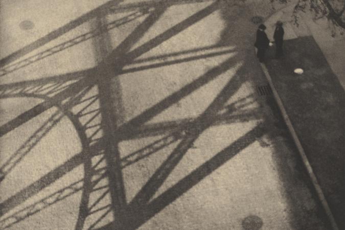 Paul Strand, desde el viaducto, 125th Street, Nueva York, 1915, huecograbado