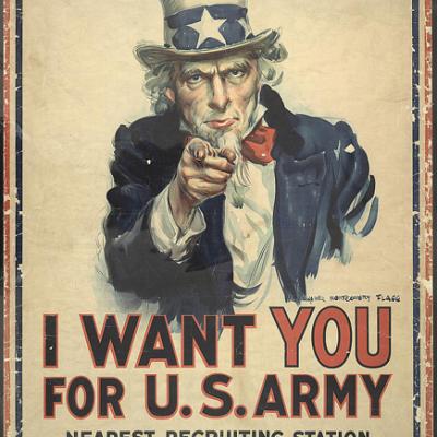 Cartel de la Primera Guerra Mundial del tío Sam apuntando al espectador, con el texto "Te quiero / para el ejército de EE. UU. / Estación de reclutamiento más cercana"