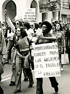 Mulheres em greve pelo Dia da Igualdade