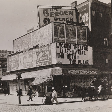 Byron Company. Escenas callejeras, Broadway y 42nd Street, 1898. Museo de la Ciudad de Nueva York. 41.50.865