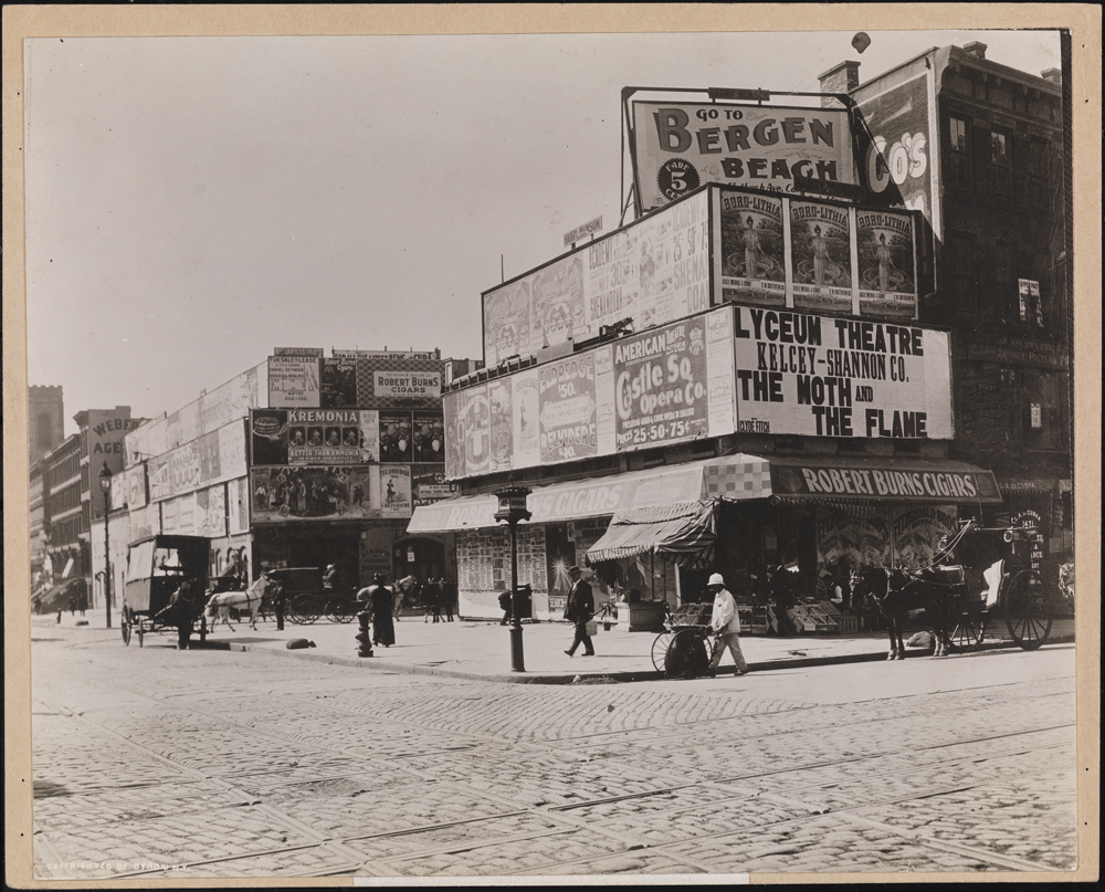 Société Byron. Scènes de rue, Broadway et 42nd Street, 1898. Musée de la ville de New York. 41.50.865