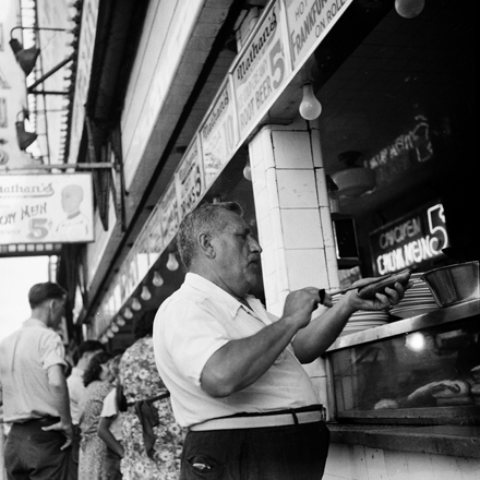 Andrew Herman, Federal Art Project (n.d.). At Nathan’s Hot Dog Stand 2, July 1939. Museum of the City of New York. 43.131.5.91