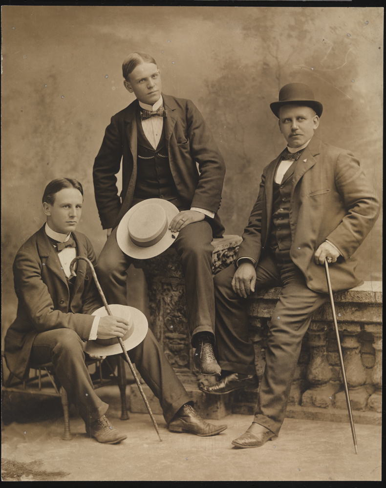 Benjamin A. Falk (1853-1925). Portrait, Harry Stevens & Sons, Hot Dog Man of Ballfields, ca. 1890. 뉴욕시 박물관. 93.1.1.9279