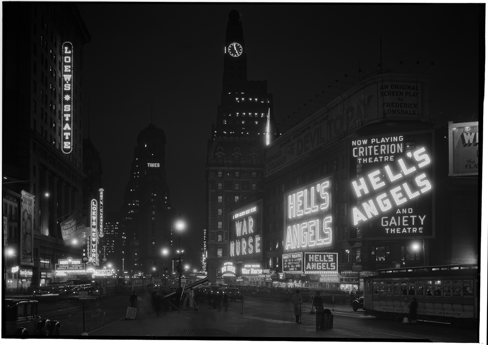 Samuel Herman Gottscho (1875-1971). Nova York, Times Square ao sul da 46th Street. Vista geral de “Whiteway” em direção ao Times Building, 9 de dezembro de 1930. Museu da cidade de Nova York. 88.1.1.1524