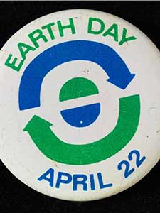 Earth Day Buttons 