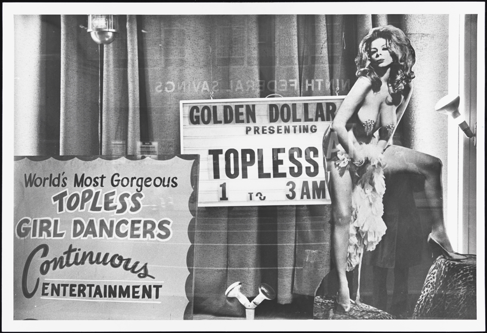 Andreas Feininger (1906-1999). Golden Dollar Topless, 1975. Museum of the City of New York. 90.40.22