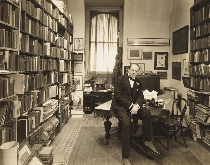 A museum photo by A. B. Bogart of [Guido Bruno] in 1915.
