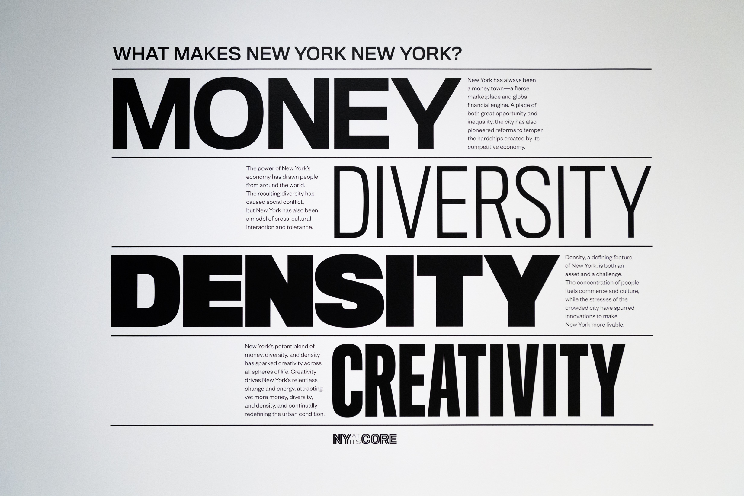 何がニューヨークをニューヨークたらしめているのでしょうか？ お金、多様性、密度、創造性。