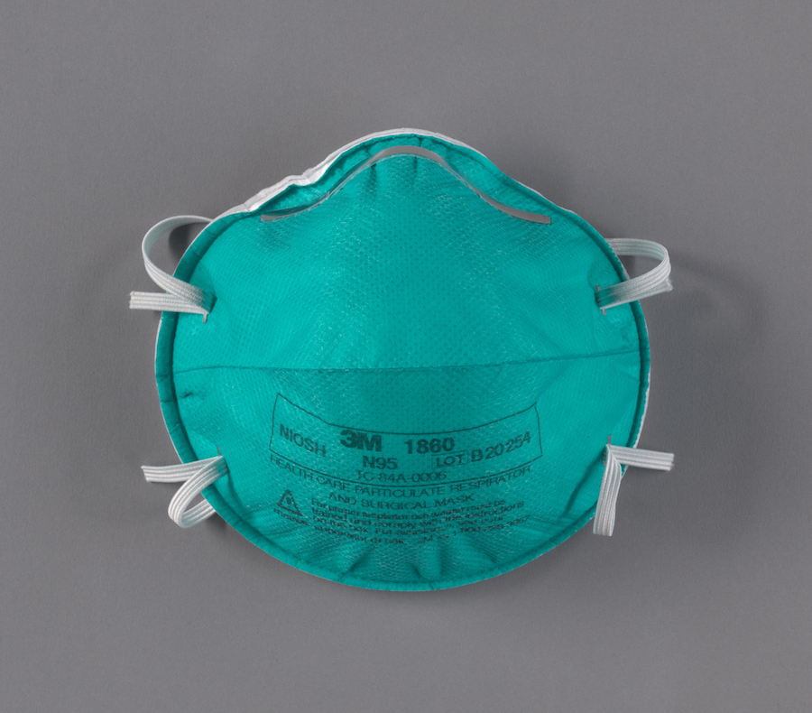 蓝绿色N95口罩。
