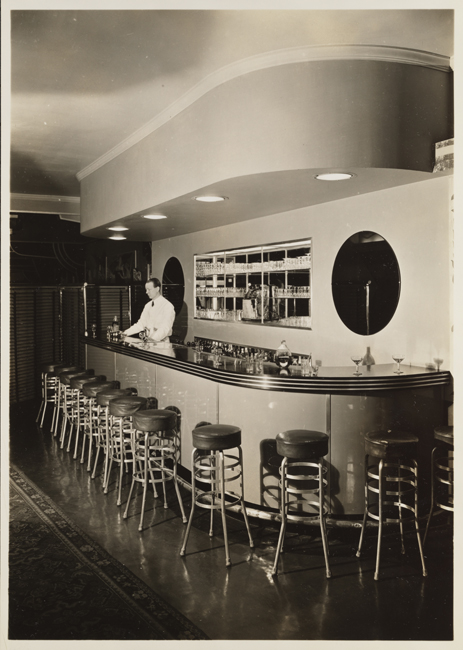 Bar Art Decó dentro del salón de té ruso.