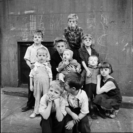 Stanley Kubrick (1928-1999). The Shoe Shine Boy, 1947. Museo de la Ciudad de Nueva York. X2011.4.10368.308