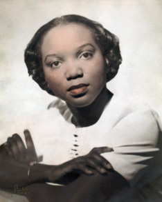 Colorized photograph of Elsie Richardson