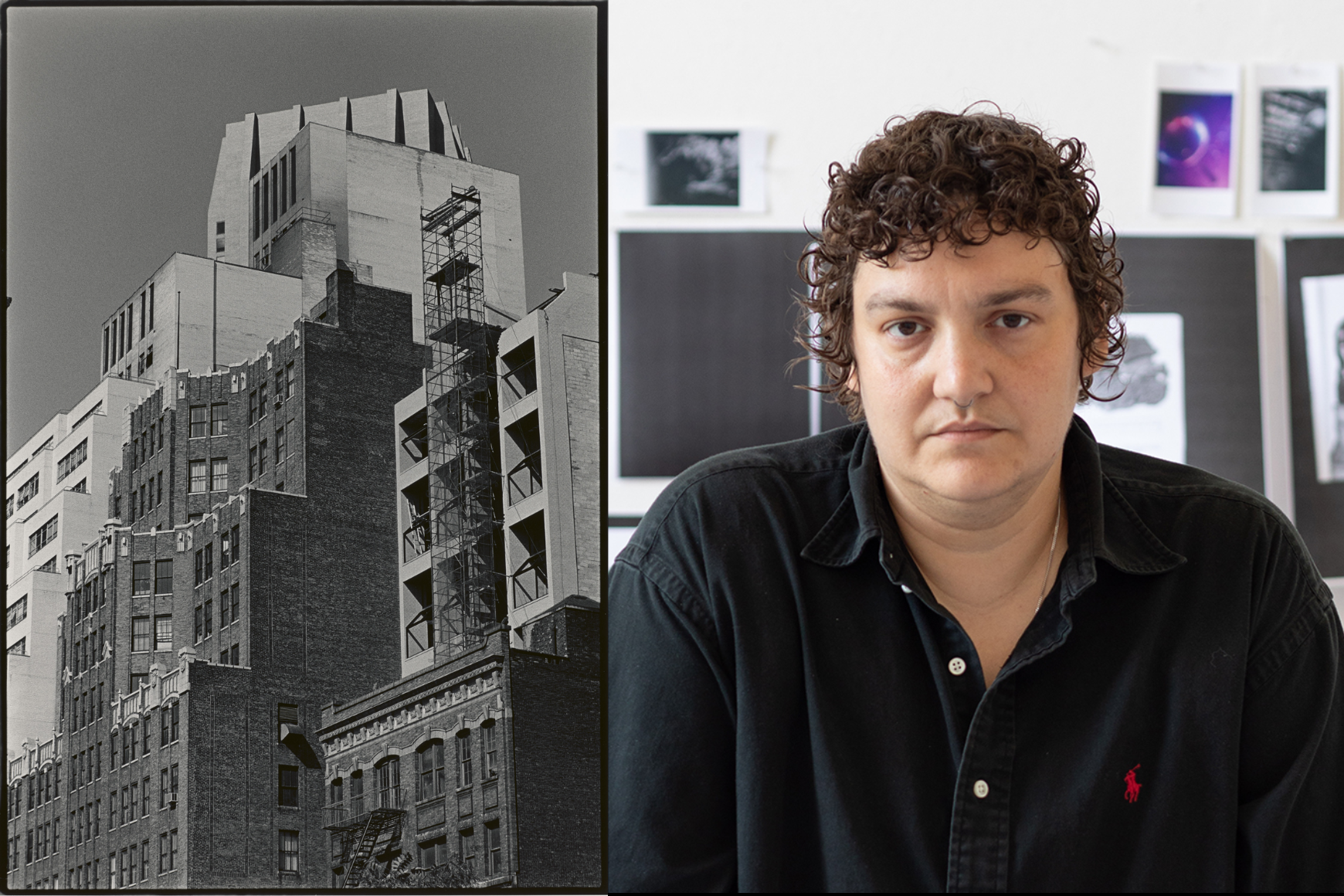 Photo en noir et blanc de bâtiments de New York, prise en contre-plongée. Une femme en chemise noire aux cheveux courts.