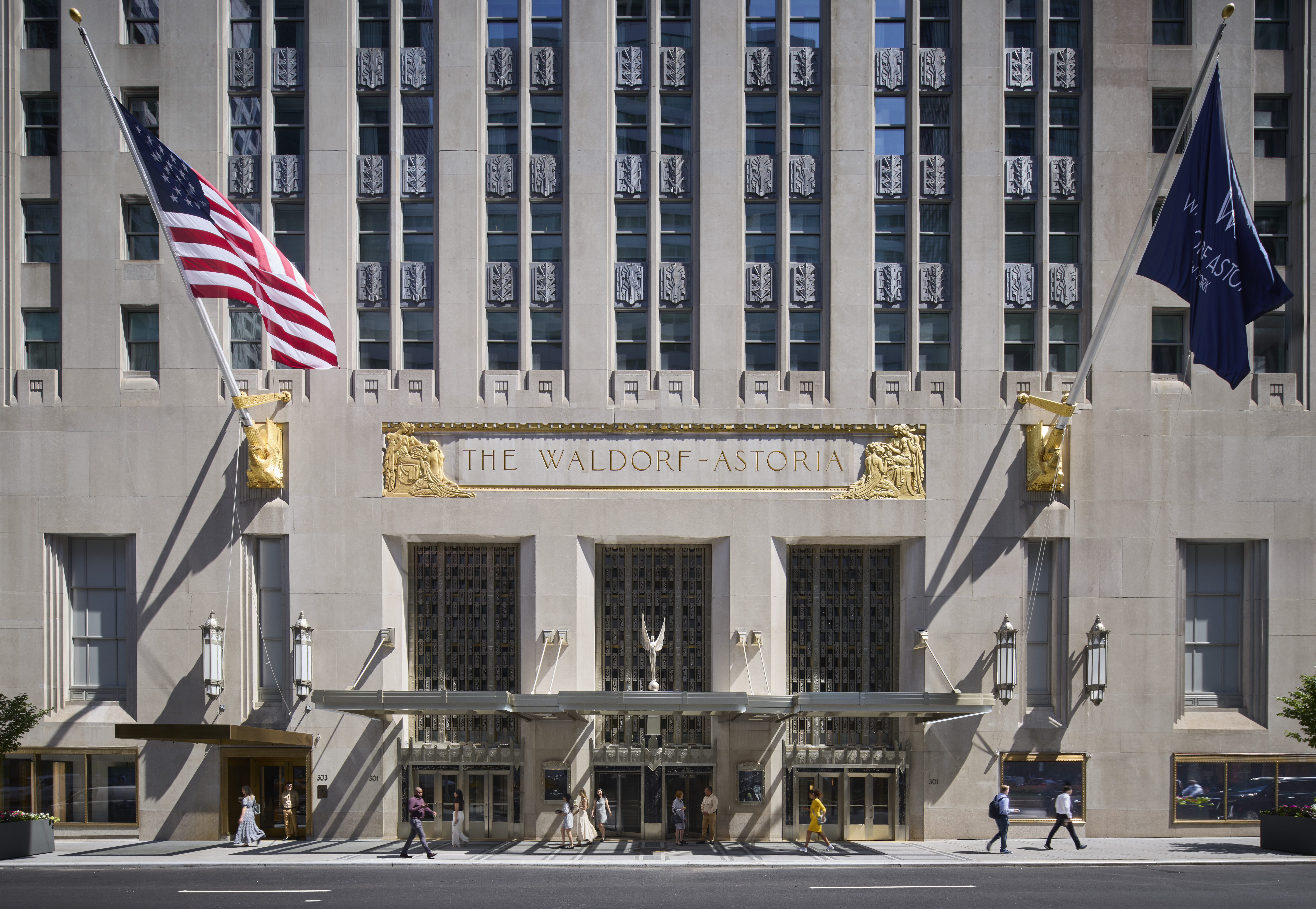 Waldorf Astoria Hotel in Manhattan 