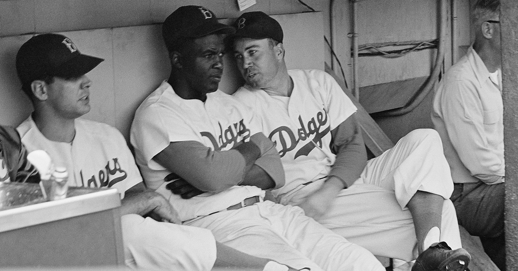 Jackie Robinson e Duke Snider, 1953 Fotografia de Kenneth Edie Museum da cidade de Nova York, a coleção LOOK. Presente de Cowles Magazines, Inc.