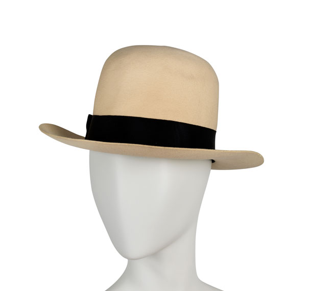 Sombrero perteneciente a Bella Abzug