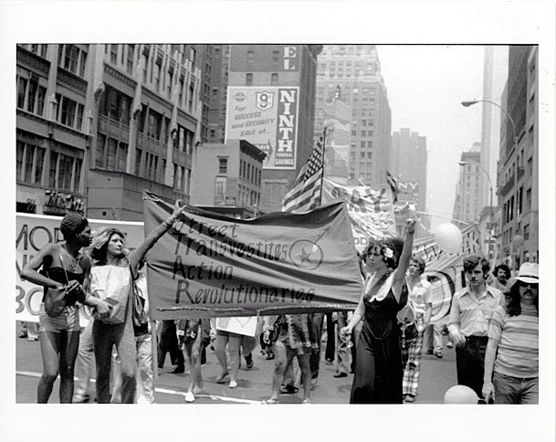 Día de la Liberación de Christopher Street, 1973, Sylvia y Bebe Power Salute