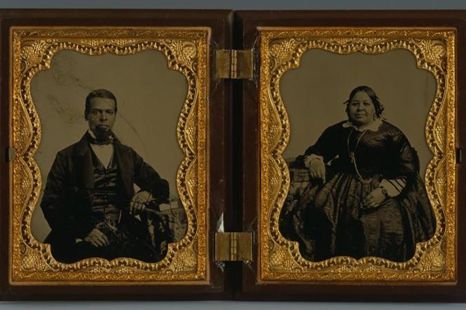A daguerreotype of a man (left) and a woman (right).