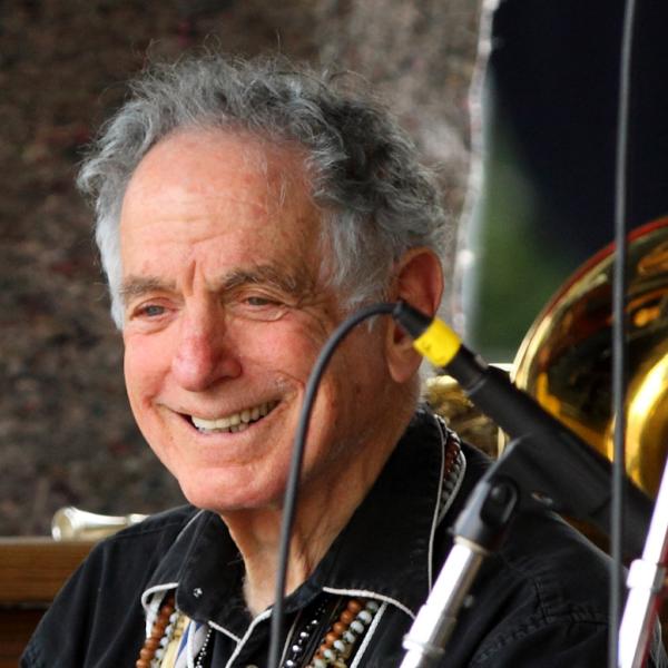 大卫·阿姆拉姆（David Amram）