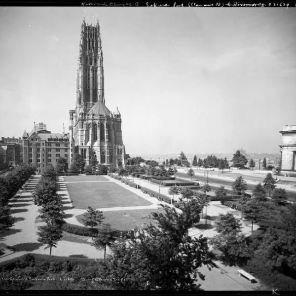 Riverside Church y Sakura Park