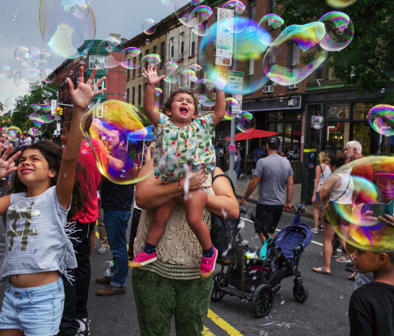 Brooklyn & Beyond : Alex Webb과 Rebecca Norris Webb의 사진