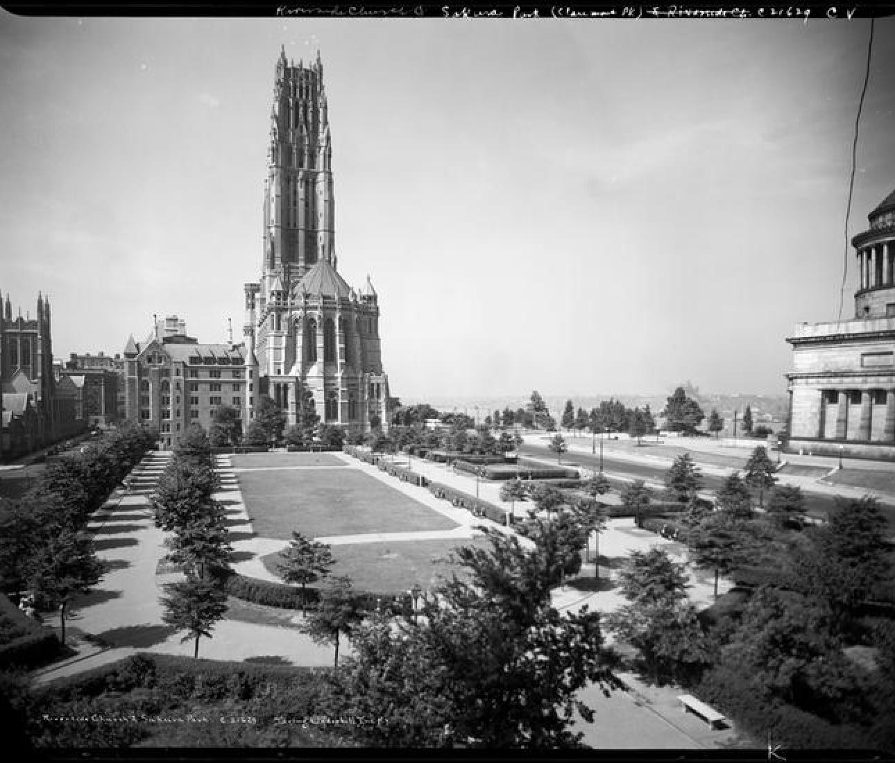 Curator Walking Tour – The World in Morningside Heights