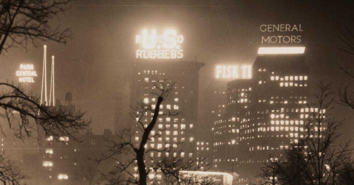 Signs in the City Outdoor Advertising and the New York City Skyline