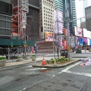 Empty street - Times Square