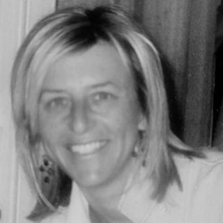 Portrait of Suzanne Karr