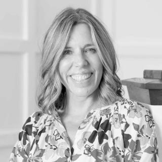 Portrait of Tracey Pontarelli