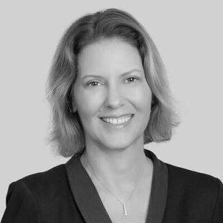 Portrait of Lisa Roberts