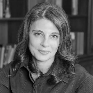 Portrait of Stephanie Hill Wilchfort